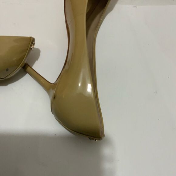 Coach New York Grand patent beige kitten heel pointy toe pumps heels Size 8 B - Picture 10 of 14